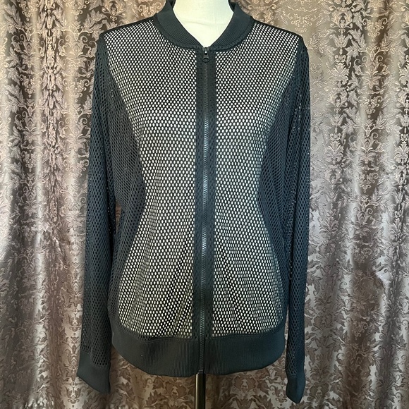 Victoria Sport Black Mesh Bomber Style Jacket Size Medium NWOT - Picture 1 of 10